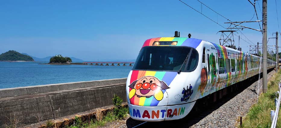 四國麵包超人列車~宮島海上大鳥居．倉敷美觀地區．世羅花卉公園．雲邊盪鞦韆六日